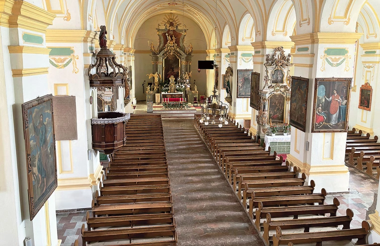 Wnętrze świątyni.