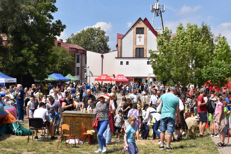 Rodzinny Piknik Misyjny "Kropla Dobra"