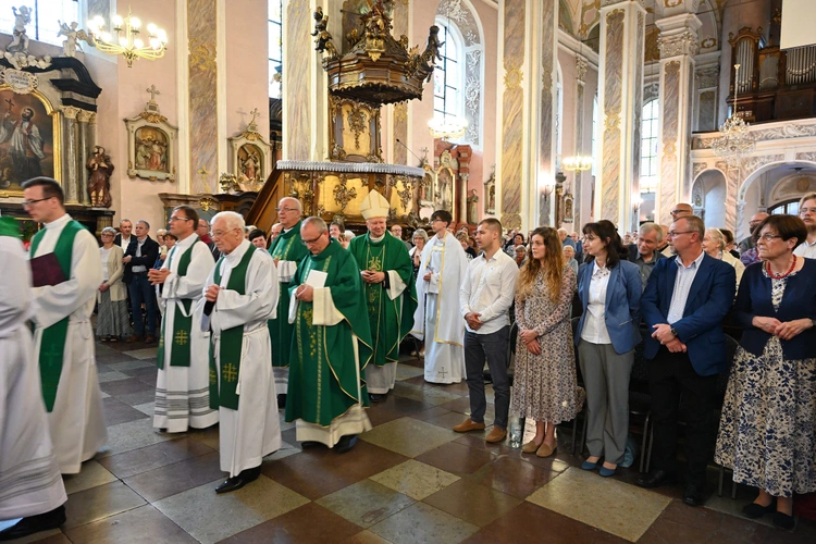 Rok formacji neokatechumenatu