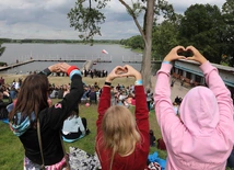 Wakacje z Bogiem to nie nuda! Festiwale, spotkania i wydarzenia dla młodych i nie tylko