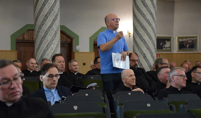 Szkolenia dla księży w związku z wymaganiami tzw. ustawy Kamilka