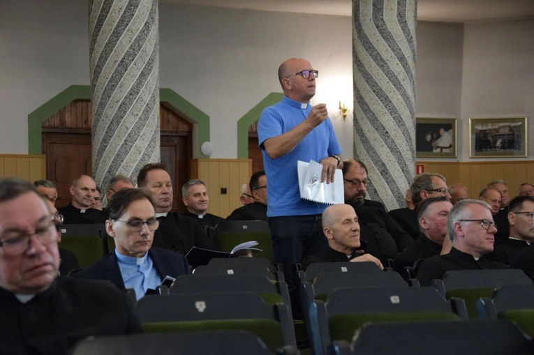 Szkolenia dla księży w związku z wymaganiami tzw. ustawy Kamilka