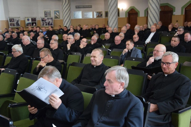 W trosce o dzieci i młodzież