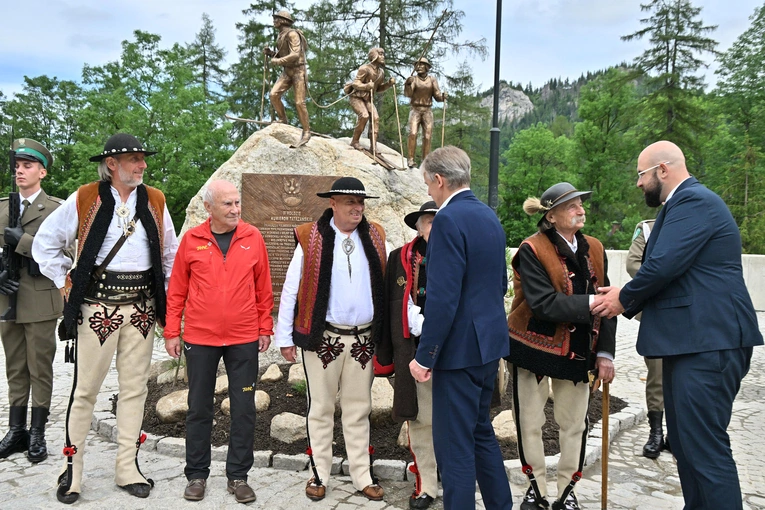 Pomnik kurierów tatrzańskich w Kuźnicach