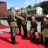 Nowi oficerowie - przyszłość polskiej armii