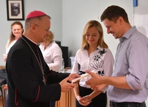 Dyplomy ukończenia Studium nad Małżeństwem i Rodziną rozdane