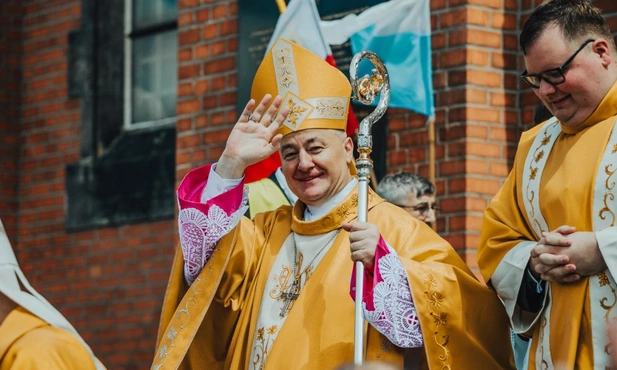 Sosnowiec. Ingres bp. Artura Ważnego do sosnowieckiej katedry