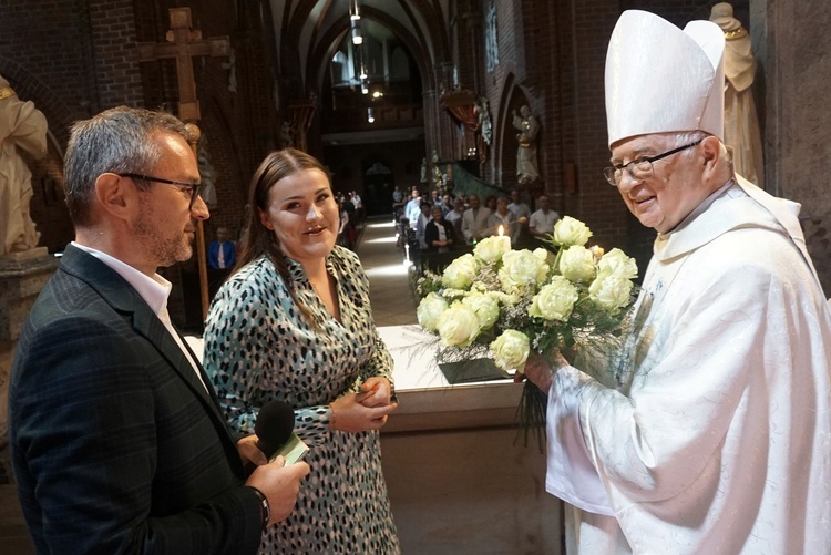 Podziękowania, wyróżnienia, gratulacje na pielgrzymce katechetów 