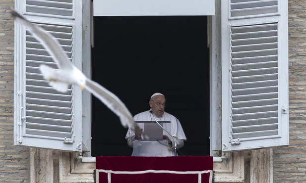 Franciszek: w chwilach trudnych powierzmy siebie Jezusowi