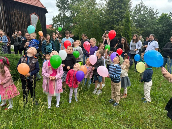 Radosne "dziękuję" na początek wakacji 