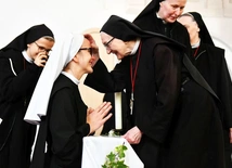Siostra od Jezusa rozmawiającego z Ojcem i rozradowanego w Duchu Świętym