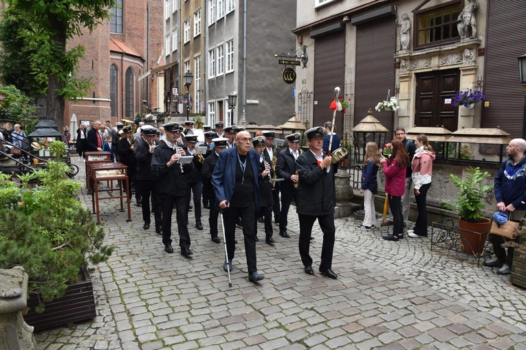 Procesja z wizerunkiem bł. Doroty z Mątowów