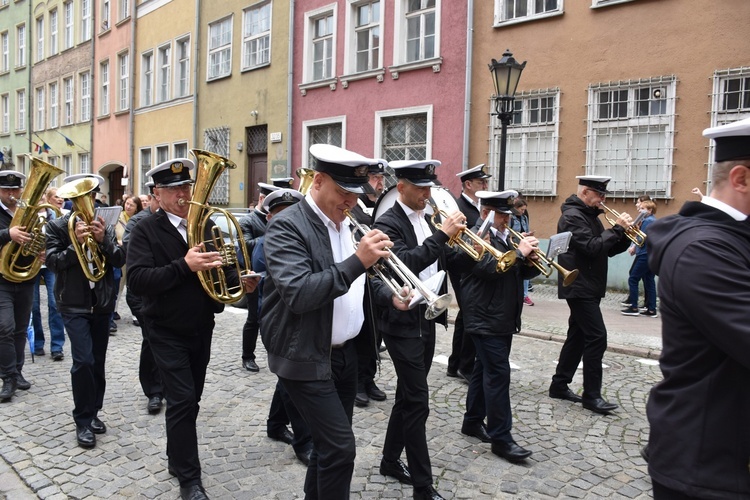 Procesja z wizerunkiem bł. Doroty z Mątowów