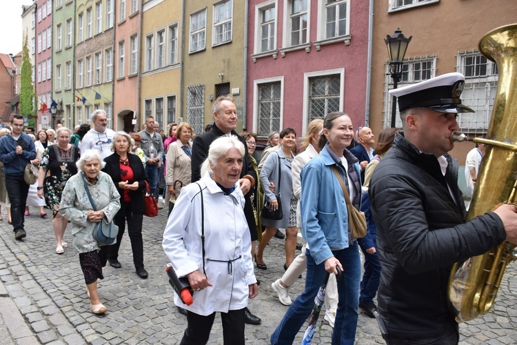 Procesja z wizerunkiem bł. Doroty z Mątowów