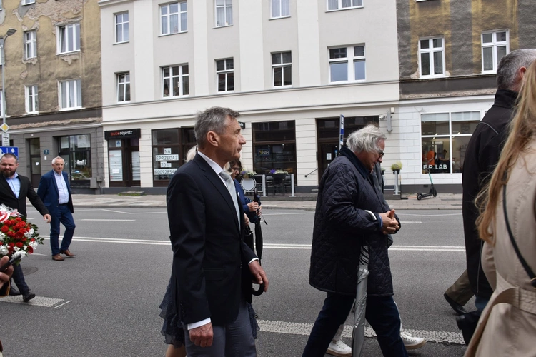 Dni Morza 2024. Przejście pod pomnik Polski Morskiej