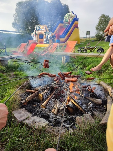 Rodzinny spływ kajakowy Nidą