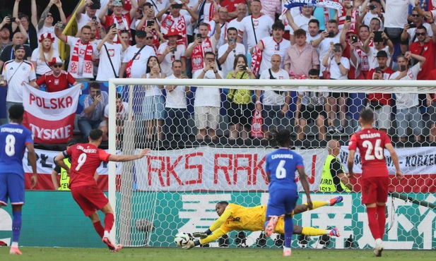 Lewandowski: przy powtórzonym karnym czułem wielki stres