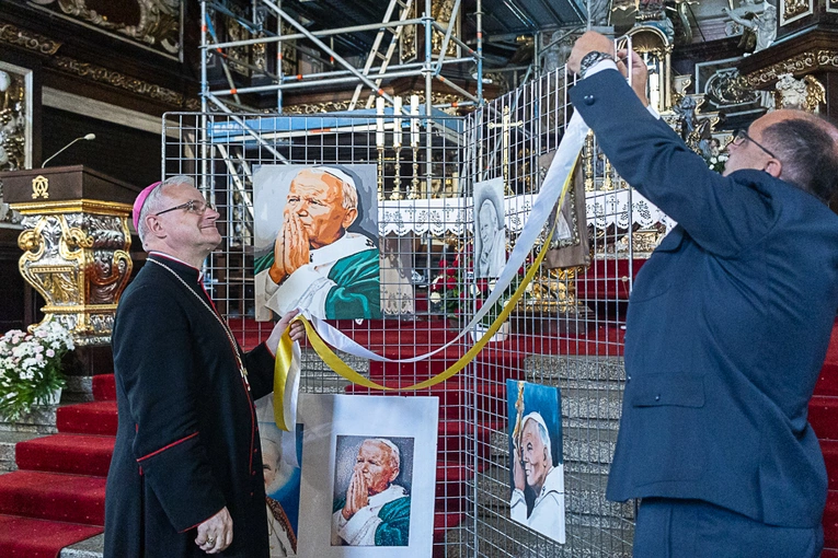 Jan Paweł II oczami więźniów