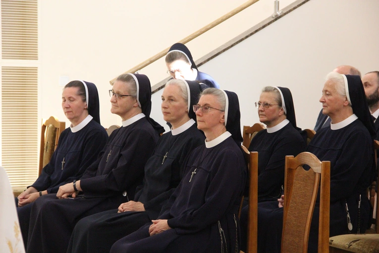 Żabno. Poświęcenie domu sióstr i seniorów