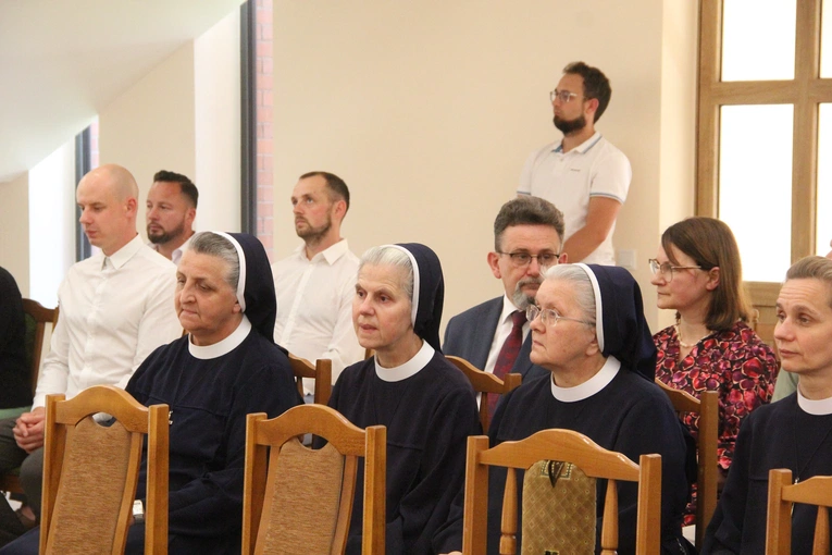 Żabno. Poświęcenie domu sióstr i seniorów