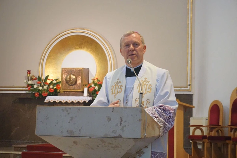 Bp Turzyński zaprosił na pielgrzymkę nauczycieli i wychowawców.