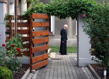 Świętowanie w ogrodzie redemptorystów 