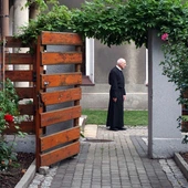 Świętowanie w ogrodzie redemptorystów 