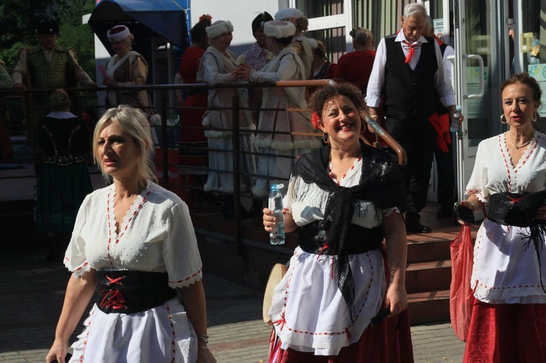 Miedzynarodowy Festiwal Zespołów Folklorystycznych w Kędzierzynie-Koźlu