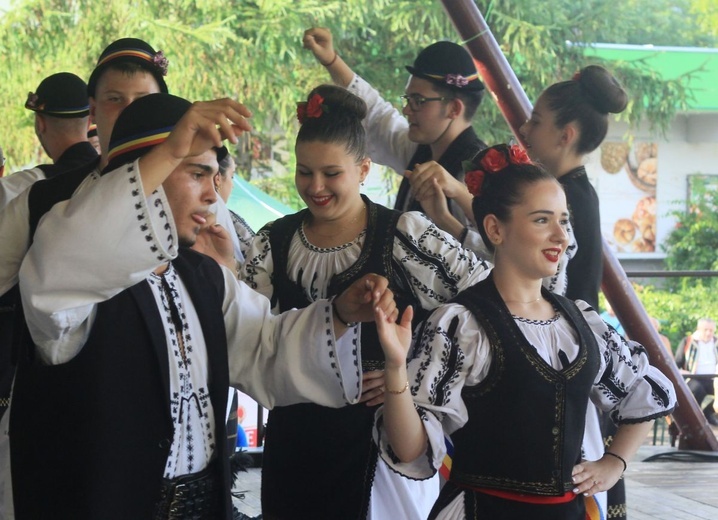 Miedzynarodowy Festiwal Zespołów Folklorystycznych w Kędzierzynie-Koźlu