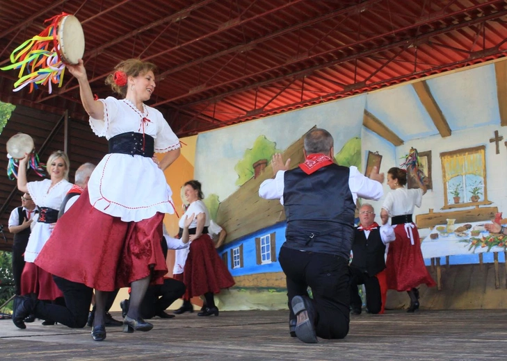 Miedzynarodowy Festiwal Zespołów Folklorystycznych w Kędzierzynie-Koźlu