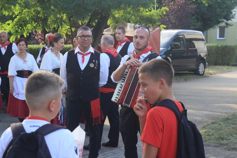 Miedzynarodowy Festiwal Zespołów Folklorystycznych w Kędzierzynie-Koźlu