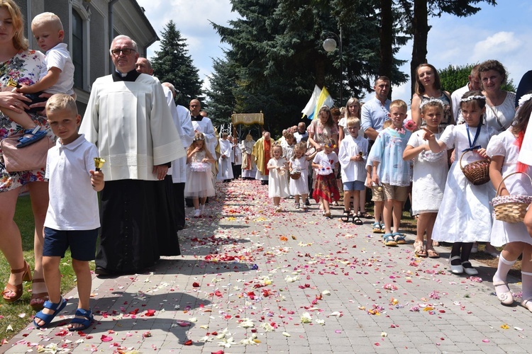 425 lat parafii w Starej Jastrząbce