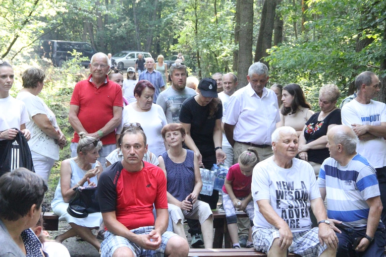 Biadoliny. Msza św. u Piotra i Pawła