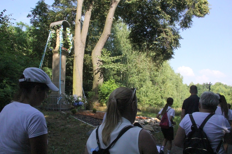 Biadoliny. Msza św. u Piotra i Pawła