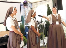 Ostatniego dnia gośćmi festiwalu były służebniczki Przebitych Serc Jezusa i Maryi.