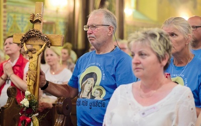 Uczestnicy szóstej pielgrzymki pieszej z Lubina do Gietrzwałdu wzięli udział w rocznicowych uroczystościach.