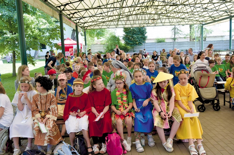 Koła najmłodszych zaangażowanych w misje  działają w wielu parafiach naszej archidiecezji.