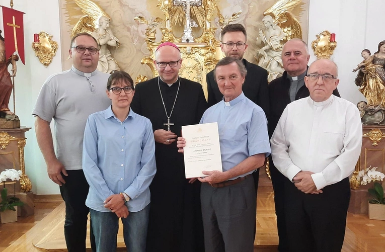 Tytuł kapelana Jego Świątobliwości otrzymał ks. Jan Piontek