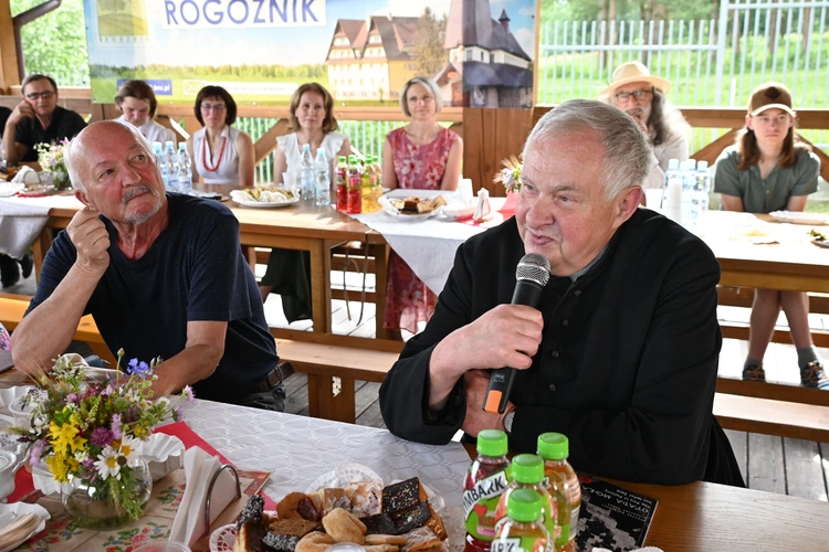 VI Watra Rogoźnicka