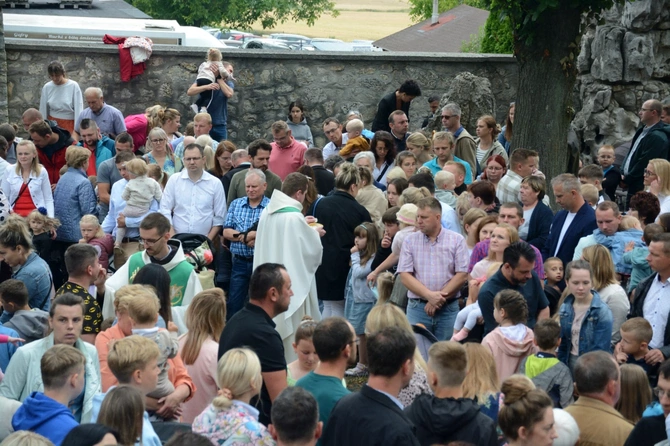 Pielgrzymka Dzieci do Babci Anny
