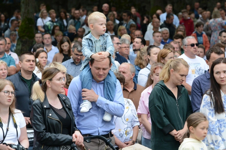 Pielgrzymka Dzieci do Babci Anny