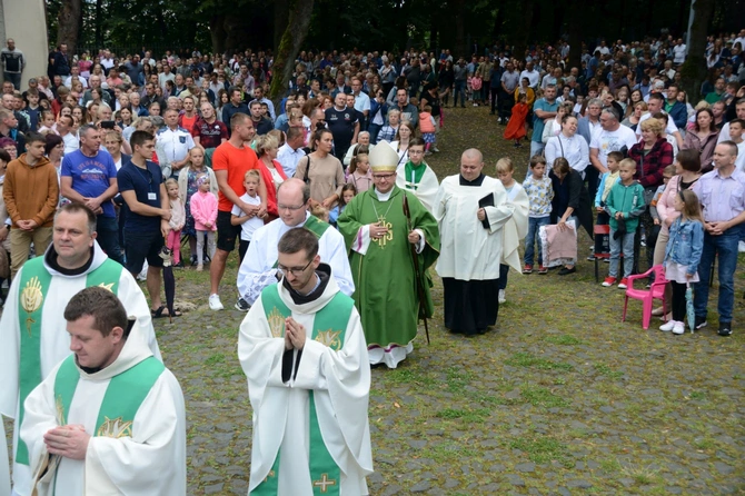 Pielgrzymka Dzieci do Babci Anny