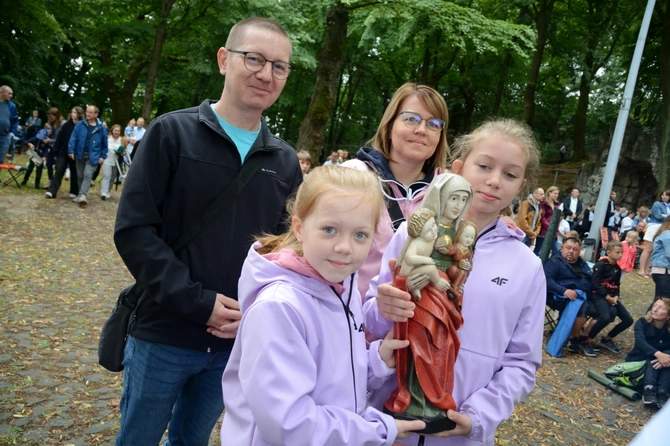 Pielgrzymka Dzieci do Babci Anny