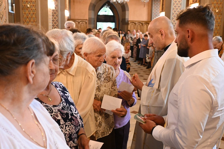 Z błogosławieństwem lurdzkim