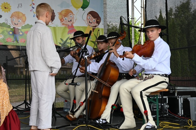 Tak się bawią góralskie rodziny!