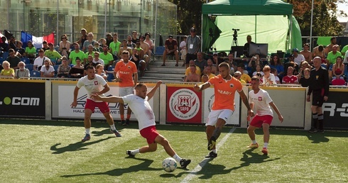 Futbolowa terapia. W tej reprezentacji liczy się coś więcej niż piłka nożna