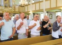 Mężczyźni zobowiązani są do uczestniczenia w spotkaniach formacyjnych przynajmniej dwa razy do roku.