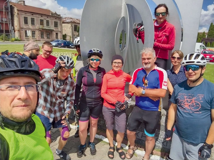 Próba sił i charakterów. Ta część grupy, której pasją jest sport, wyruszyła w tym roku na rowerową wyprawę z Krakowa na Mazury. 
