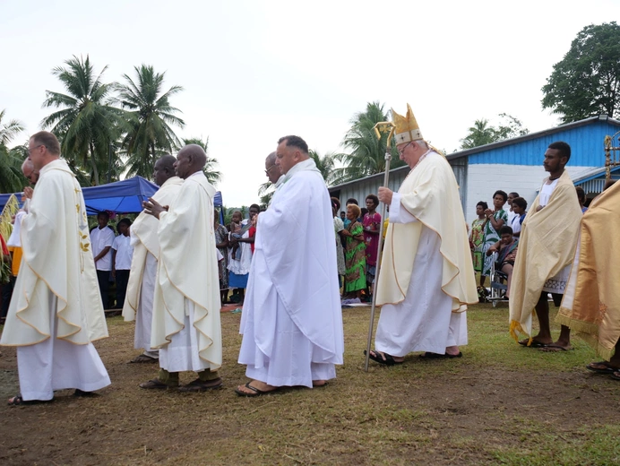 100-lecie parafii But w Papui-Nowej Gwinei