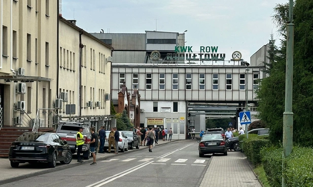 Wstrząs w kopalni Rydułtowy. Żyje górnik, którego szukano od czwartku [aktualizacja]